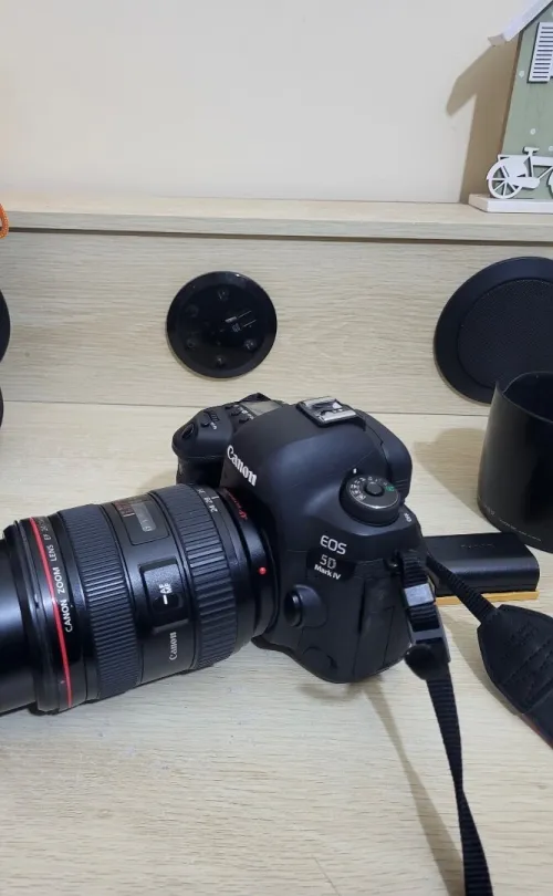 Canon EOS 5D Mark IV | Capteur 30Mpx Rendu cinématographique 4K + Objectif Canon EF 24 70 2.8 L USM