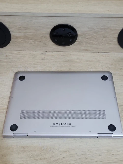 HP EliteBook x360 TACTILE 2-en-1 | INTEL CORE i7 7500U | 8GB RAM | 256GB NVME SSD