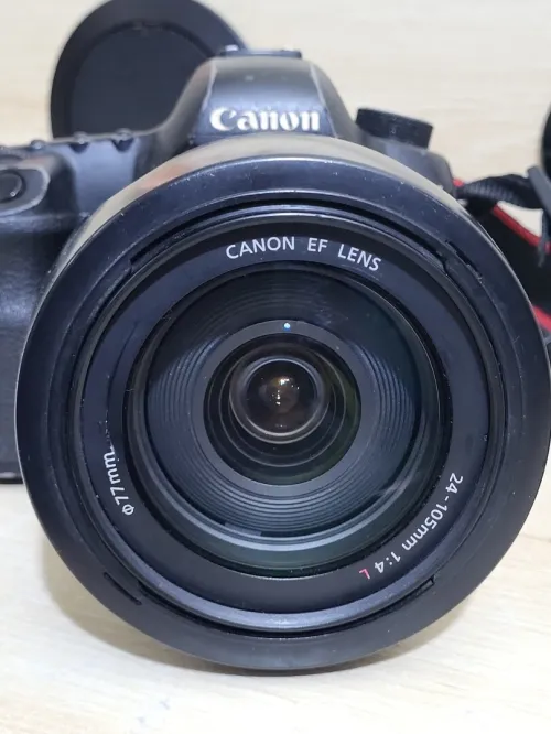 canon 5d mark ii + Canon EF 24-105mm f/4L IS USM
