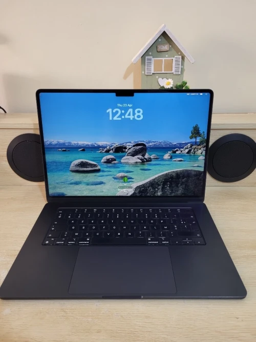 MacBook Air M2 15'' 2023 | PUCE M2 8 CPU | GPU 10 COEURS | 24GB RAM | 256GB SSD | CYCLES 362