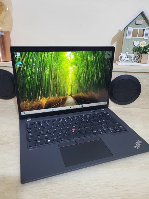 ThinkPad P14S | CORE i7 1360P | NVIDIA RTX A500 4GB | 16GB RAM | 512GB SSD | WORKSTATION