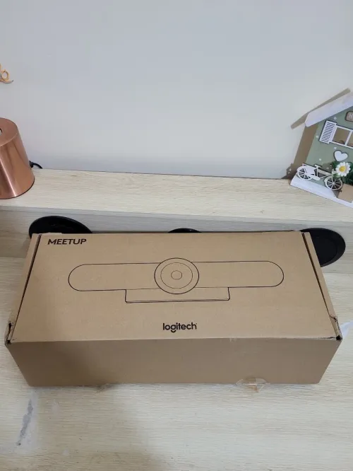 Logitech MeetUp sans fil | Ultra HD 4K/1080p/720p | Webcam Visioconférence panoramique / inclinaison | 3 Microphones/Haut-Parleur Personnalisables