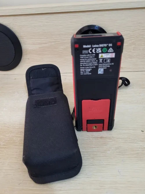 Leica DISTO D5 - télémètre Laser Professionnel avec Bluetooth (appli), viseur numérique (pour intérieur et extérieur) et capteur d'inclinaison pour Mesure de Profil et d'angle
