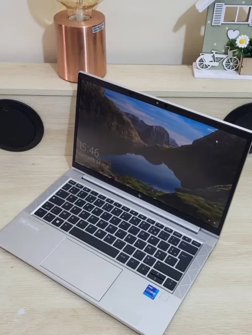 HP ELITEBOOK 830 G8 | CORE i7-1185G7 | 32GB RAM | 512GB SSD | INTEL IRIS XE GRAPHICS