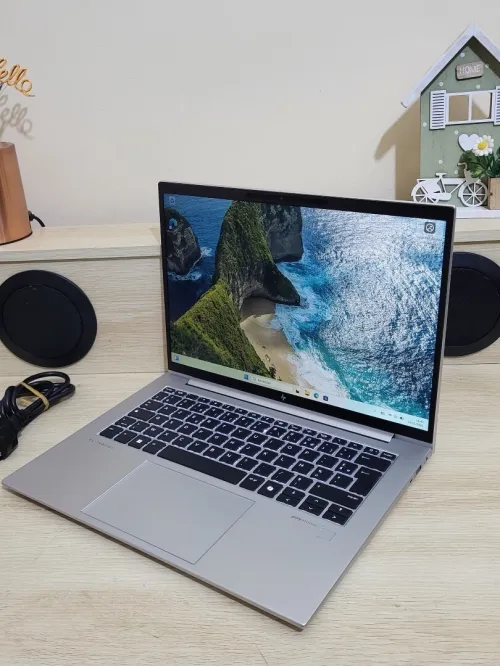 HP ELITEBOOK 845 G11 14'' FHD | RYZEN 5 8540U | 16GB RAM | 512GB NVMe | AMD RADEON 740M GRAPHICS