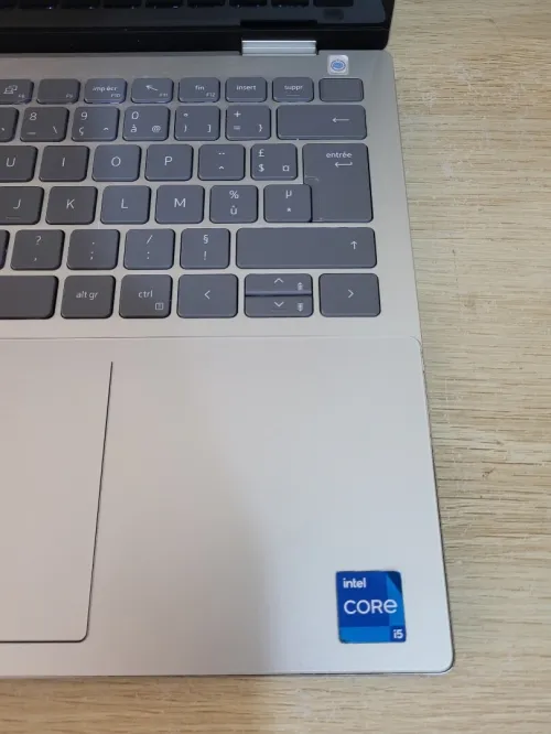 DELL INSPIRON 14 7420 2-in-1 X360 Convertible TACTLE | CORE i5 1235U | 8GB RAM | 512GB NVMe | INTEL UHD GRAPHICS
