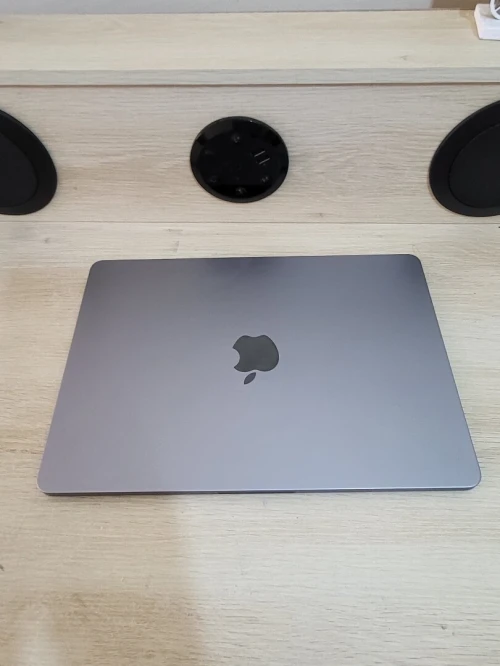 MacBook Air M2 2023 | PUCE M2 8 CPU | GPU 10 COEURS | 8GB RAM | 256GB SSD | CYCLES 67 | MDM BYPASSED