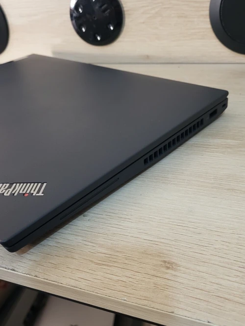 THINKPAD P16s 16" FHD +| vPRO CORE i7-1370P | RTX A500 4GB | 32GB RAM | 512GB NVMe SSD | WORKSTATION
