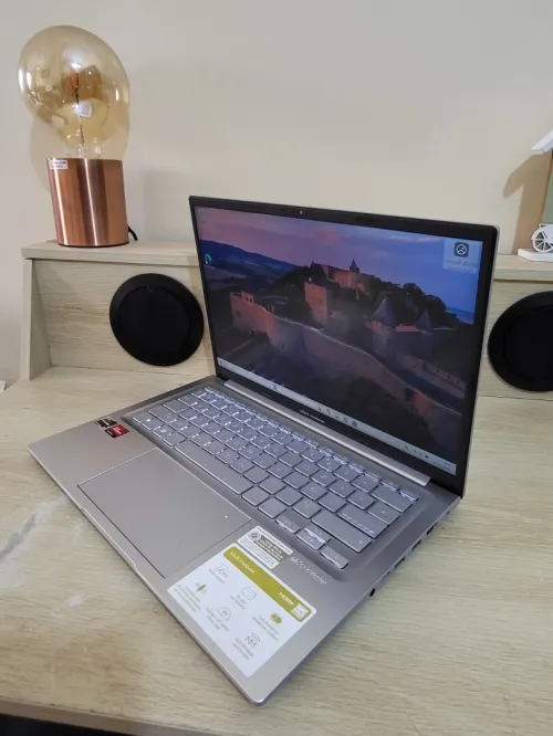 Asus Vivobook 14'' FHD + | RYZEN 7 PRO 7730U | 16GB RAM | 512GB NVMe SSD | AMD RADEON GRAPHICS