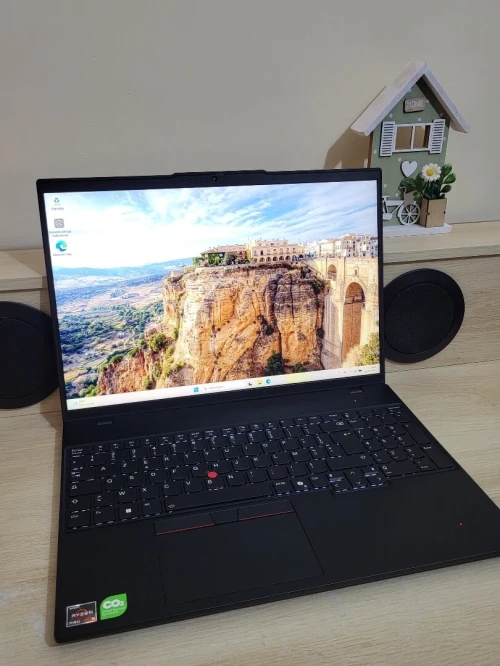 THINKPAD L16 | AMD RYZEN 5 7535U | 16GB RAM | 512GB NVMe SSD | AMD RADEON GRAPHICS