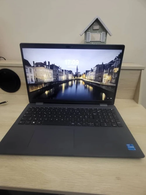 DELL LATITUDE 3540 2024 15.6 FHD | CORE i5 1235U | 8GB RAM | 512GB M2 SSD