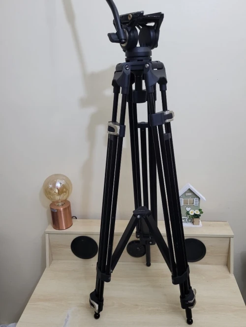 SMALLRIG AD-01 Trépied Vidéo, Trépied en Alliage d'Aluminium de 73"/186cm avec Tête Fluide