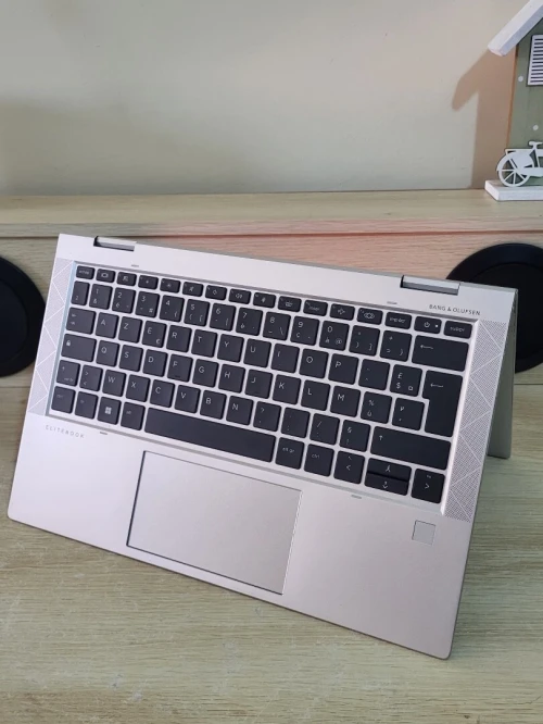 HP EliteBook X360 1030 G8 TACTILE 2-En-1 | CORE i7-1165G7 | 16GB RAM | 512GB NVME SSD | 4G LTE