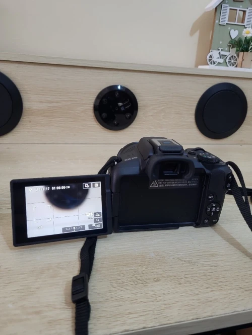 Canon EOS R50 hybride APS-C 24.2Mpx vidéo UHD 4K/30p WiFi + objectif RF-S 18-45mm F4.5-6.3 IS STM