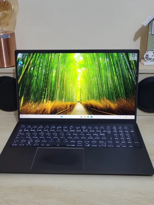 DELL VOSTRO 15.6'' FHD | CORE i5-11300H | 8GB RAM | 256GB NVMe SSD | INTEL IRIS XE