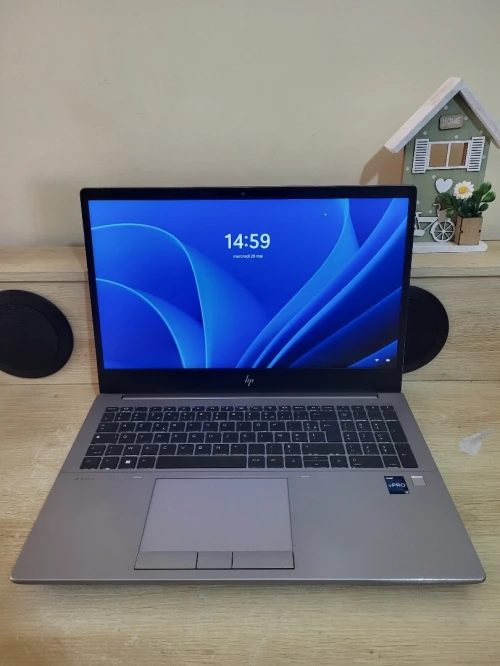 HP ZBook Fury G10 | CORE i7-13850HX | NVIDIA RTX A1000 6GB | 32GB RAM | 1To NVMe SSD | MOBILE WORKSTATION