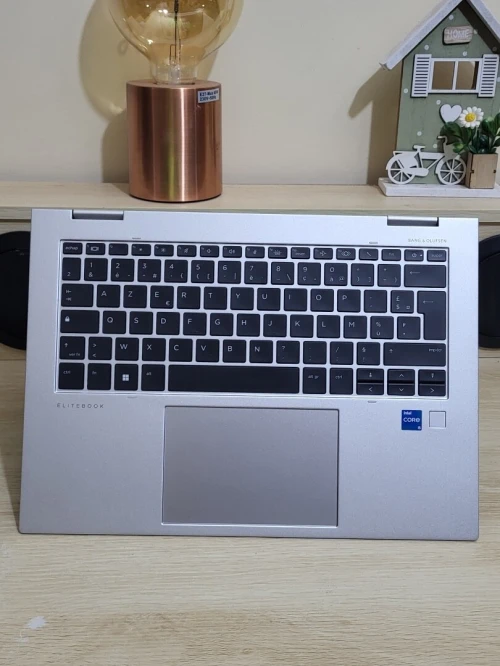 HP EliteBook X360 1040 G10 2-EN-1 TACTILE | INTEL 13EME CORE I5 1335U | 16GB RAM | 512GB SSD