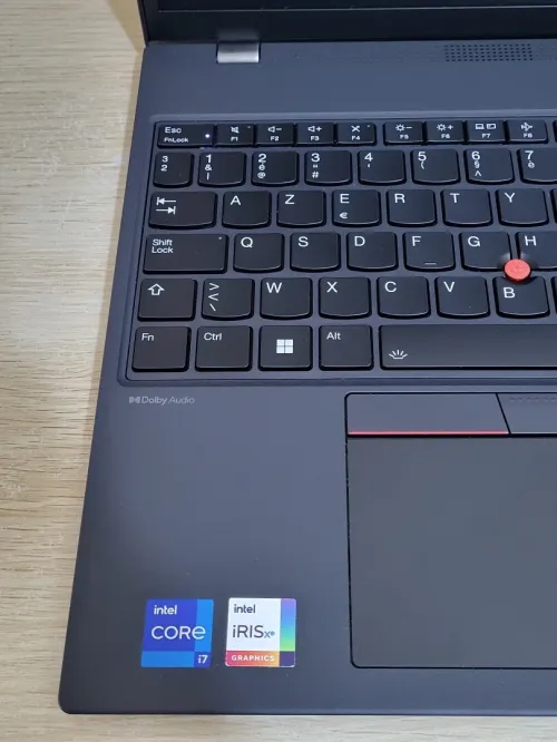 Thinkpad T16 GEN 2 16'' FHD | CORE i7 1355U | 32GB RAM | 1TB NVMe SSD | INTEL IRIS XE GRAPHICS