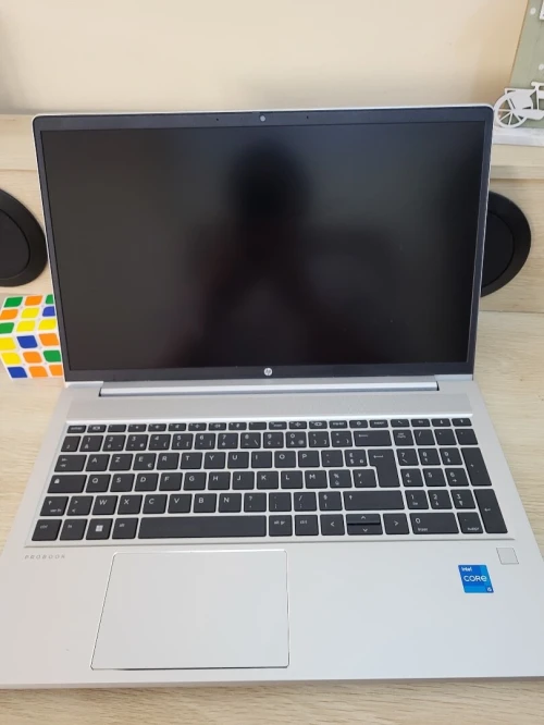 HP PROBOOK 450 G10 15.6'' FHD| INTEL CORE i5 1335U | 8GB RAM | 256GB NVMe SSD | INTEL UHD GRAPHICS