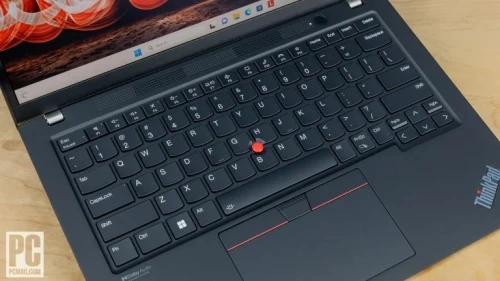 LENOVO THINKPAD T14 GEN3 2.2K Tactile RYZEN 5 6650U 2.90GHz | 16GB RAM | 256GB NVME SSD 