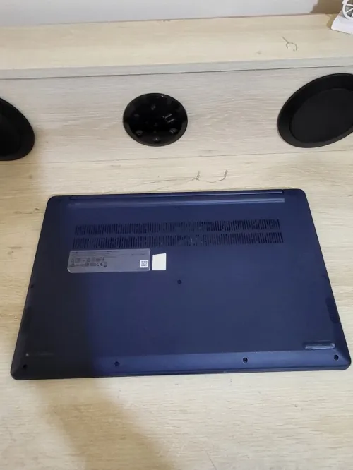Lenovo IdeaPad 1 15.6'' FHD | RYZEN 7 5700U | 16GB RAM | 512GB NVMe SSD | AMD RADEON GRAPHICS 2GB