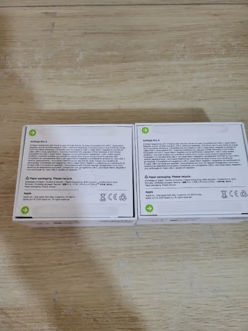 AirPods Pro 3 Écouteurs sans Fil, réduction Active du Bruit, détection de la fréquence Cardiaque, écouteurs Bluetooth, Audio Spatial, Son Haute-fidélité, Recharge USB-C - NEUF JAMAIS UTILISÉ