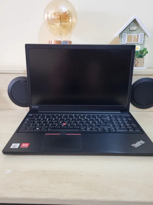 LENOVO THINKPAD E15 | CORE i5-10210U | 16GB RAM | 512GB NVMe SSD | AMD RADEON RX 640 2GB