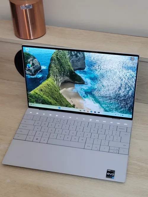 DELL XPS 9320 | EVO CORE i7-1260P | 16GB RAM | 512GB SSD | INTEL IRIS XE GRAPHICS