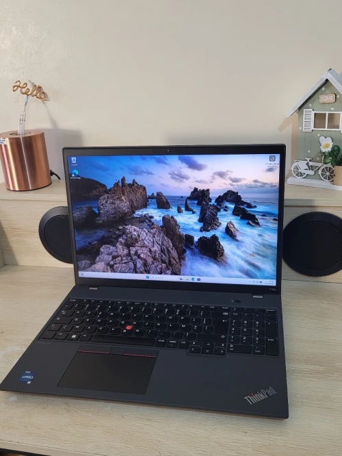 THINKPAD P16s 16" FHD +| vPRO CORE i7-1370P | RTX A500 4GB | 32GB RAM | 512GB NVMe SSD | WORKSTATION