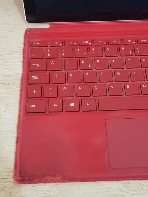 Microsoft Surface Pro 4 | INTEL CORE i7 6650U | 8GB RAM | 256 SSD | INTEL IRIS GRAPHICS