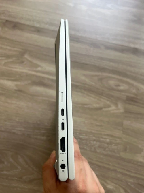HP ELITEBOOK 830 G8 | CORE I7-1185G7 | 32GB RAM | 512 SSD | Iris Xe Graphics