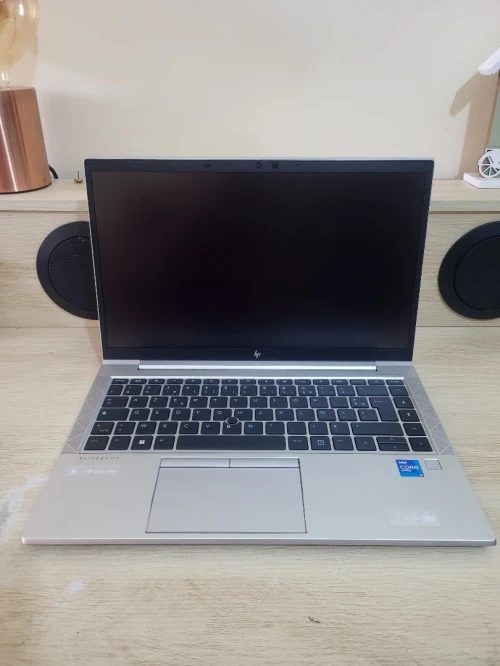 HP EliteBook 840 G8 | vPRO CORE i5 1135G7 | 16GB RAM | 256GB SSD | INTEL IRIS XE GRAPHICS