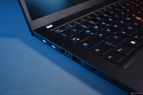 LENOVO THINKPAD T14 GEN3 2.2K Tactile RYZEN 5 6650U 2.90GHz | 16GB RAM | 256GB NVME SSD 