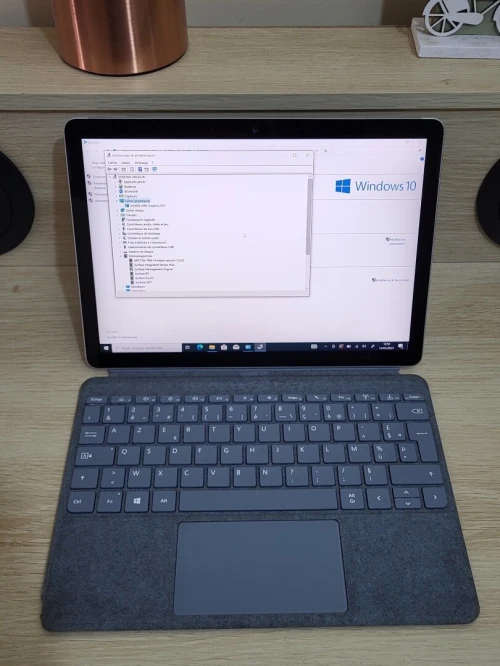 Microsoft Surface GO 2 TACTILE | CORE M3-8100Y 1.61GHz | 8GB RAM | 256GB SSD | LTE 4G | Poids : 544g