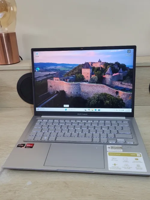 Asus Vivobook 14'' FHD + | RYZEN 7 PRO 7730U | 16GB RAM | 512GB NVMe SSD | AMD RADEON GRAPHICS