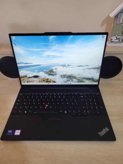 LENOVO THINKPAD E16 GEN 2 16'' FHD + | CORE ULTRA 5-125U | 16GB RAM | 512GB NVMe SSD | INTEL GRAPHICS