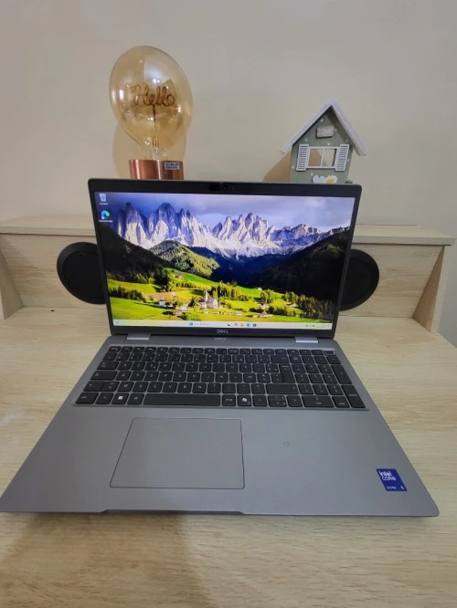 DELL LATITUDE 5550 | INTEL CORE ULTRA 5 135U | 16GB RAM | 512GB SSD | INTEL ARC GRAPHICS
