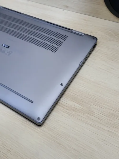 DELL LATITUDE 9520 UHD 4K | INTEL CORE i7 1185G7 | 32GB RAM | 512GB SSD | INTEL IRIS XE GRAPHICS