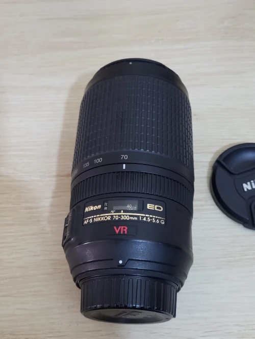 Nikon Nikkor AF-S 70-300 f/4.5-5.6 G ED-IF VR téléobjectif doté de la mise au point la plus rapide 