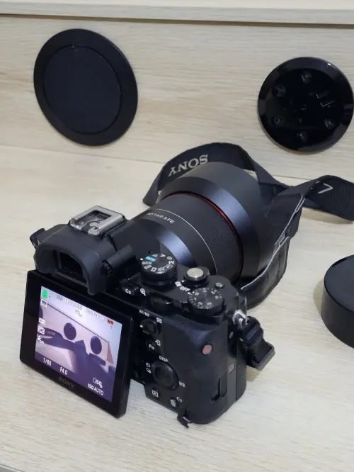 Sony Alpha 7S Hybride Plein Format Ultra vidéo 4K + Objectif Samyang AF 14mm F2.8 Full Frame