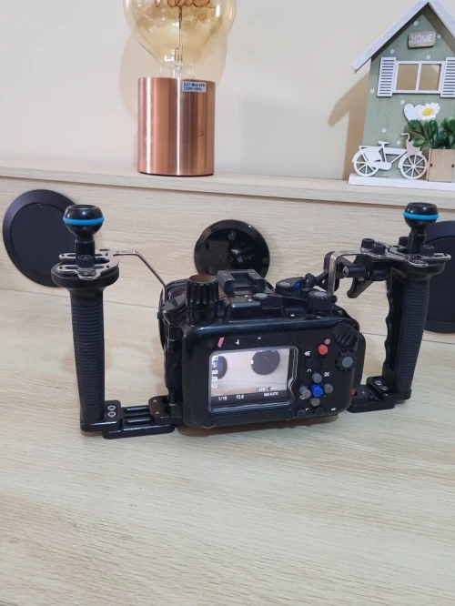 Caisson Sous-marin étanche Nauticam RX100 VII / 7 pack pro + Sony RX100 VII vidéos UHD 4K 30/24