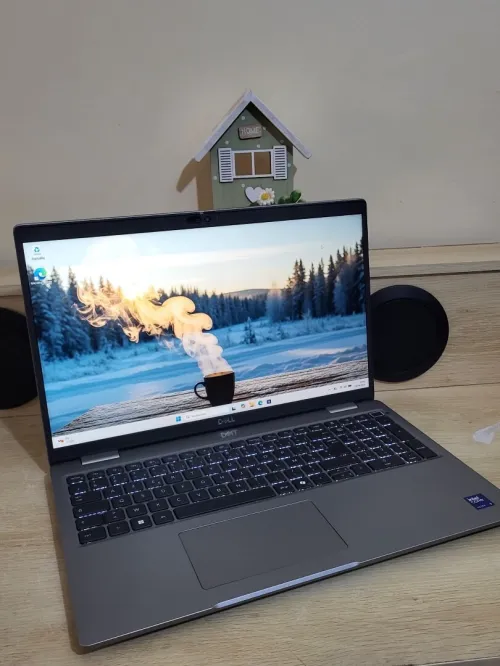 DELL LATITUDE 5550 | INTEL CORE ULTRA 5 135U | 32GB RAM | 512GB SSD | INTEL ARC GRAPHICS