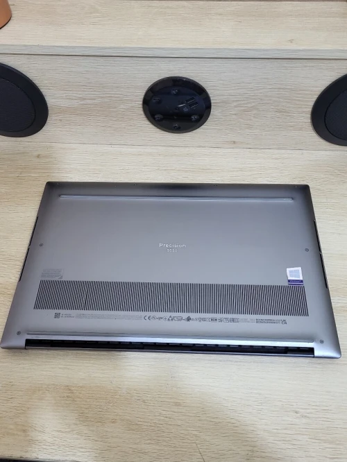 DELL PRECISION 5550 4K TACTILE | i9-10885H | Quadro T2000 4GB MAX-Q | 32 RAM | 1TB NVMe| WORKSTATION