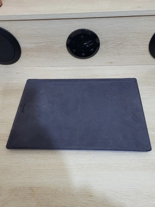Surface Pro 6 | CORE i7 8650U | 8GB RAM | 256GB SSD | INTEL UHD GRAPHICS