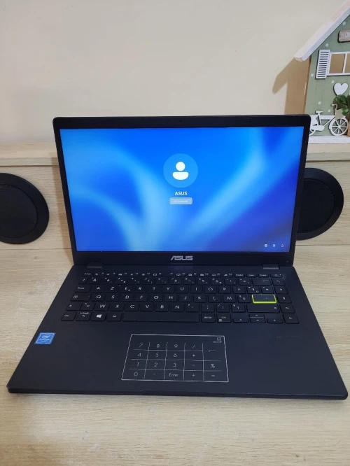 ASUS VivoBook 15.6" FHD | INTEL Pentium Silver N5030 | 4GB RAM | 128GB SSD | INTEL UHD GRAPHICS