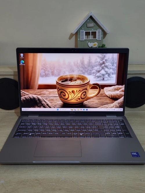 DELL PRECISION 3591 | CORE Ultra 7-155H | RTX 1000 ADA 6GB | 1TB NVMe SSD | 32GB RAM | MOBILE WORKSTATION | Mobile Station de travail