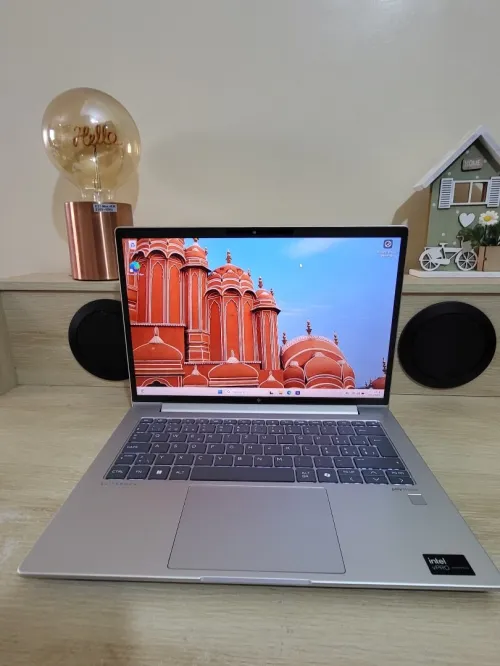 HP ELITEBOOK 640 G11 | CORE ULTRA 5 135U vPRO | 16GB RAM | 512GB NVMe SSD | INTEL ARC GRAPHICS