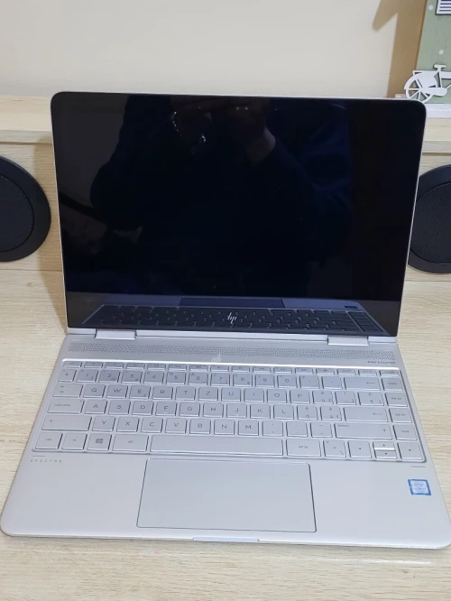 HP EliteBook x360 TACTILE 2-en-1 | INTEL CORE i7 7500U | 8GB RAM | 256GB NVME SSD
