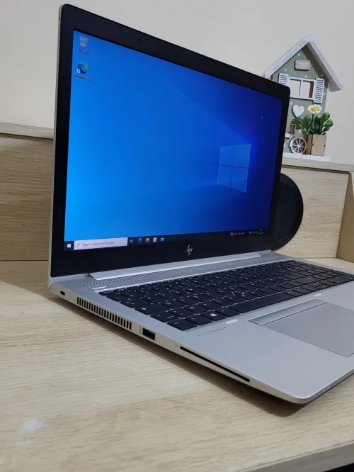 HP ELITEBOOK 755 G5 15.6'' FHD | RYZEN 7 PRO 2700U W | 16GB RAM | 512GB NVME SSD | AMD RADEON Vega