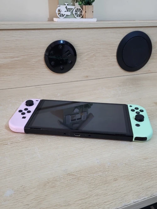 Nintendo switch OLED + 1 jeux Zelda